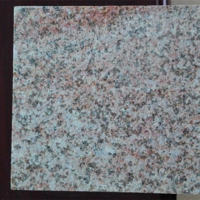 泗水山東黃銹石材是魯灰（芝麻灰）和黃銹石礦產發源地