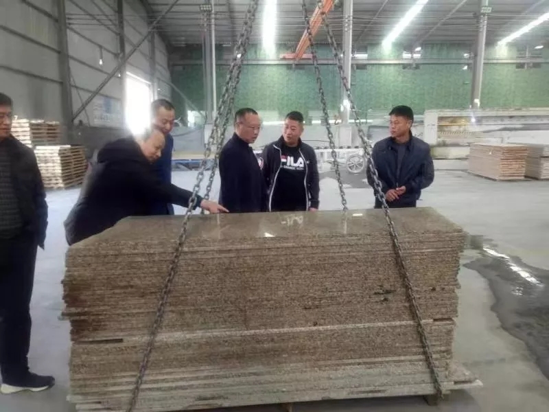 德興市委常委、市紀委書記、市監(jiān)委主任李元濤到龍頭山鄉(xiāng)現(xiàn)場督導石材整治工作