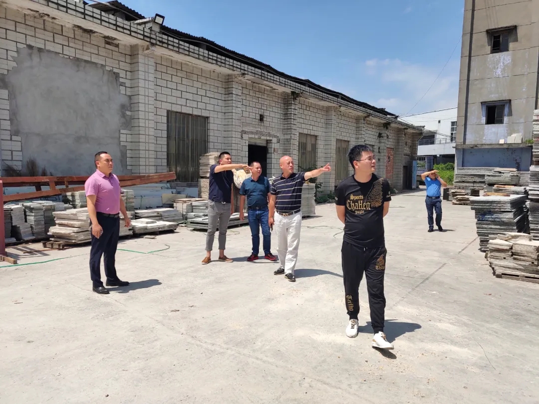 成都市石材產(chǎn)業(yè)商會(huì)蒞臨樂(lè)山市福建商會(huì)進(jìn)行交流，建立友好商會(huì)關(guān)系