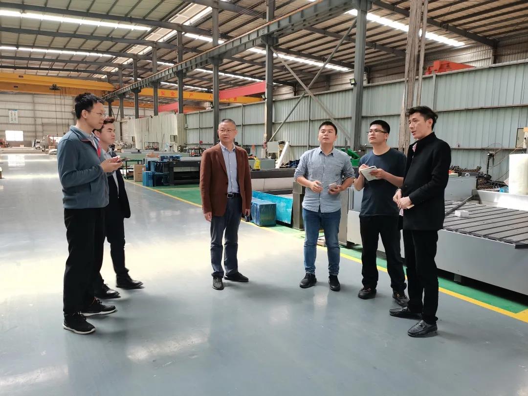 加強(qiáng)協(xié)同，西人馬專(zhuān)家團(tuán)隊(duì)走訪石材機(jī)械輔料產(chǎn)業(yè)聯(lián)合會(huì)！