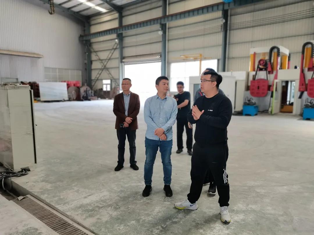加強(qiáng)協(xié)同，西人馬專(zhuān)家團(tuán)隊(duì)走訪石材機(jī)械輔料產(chǎn)業(yè)聯(lián)合會(huì)！