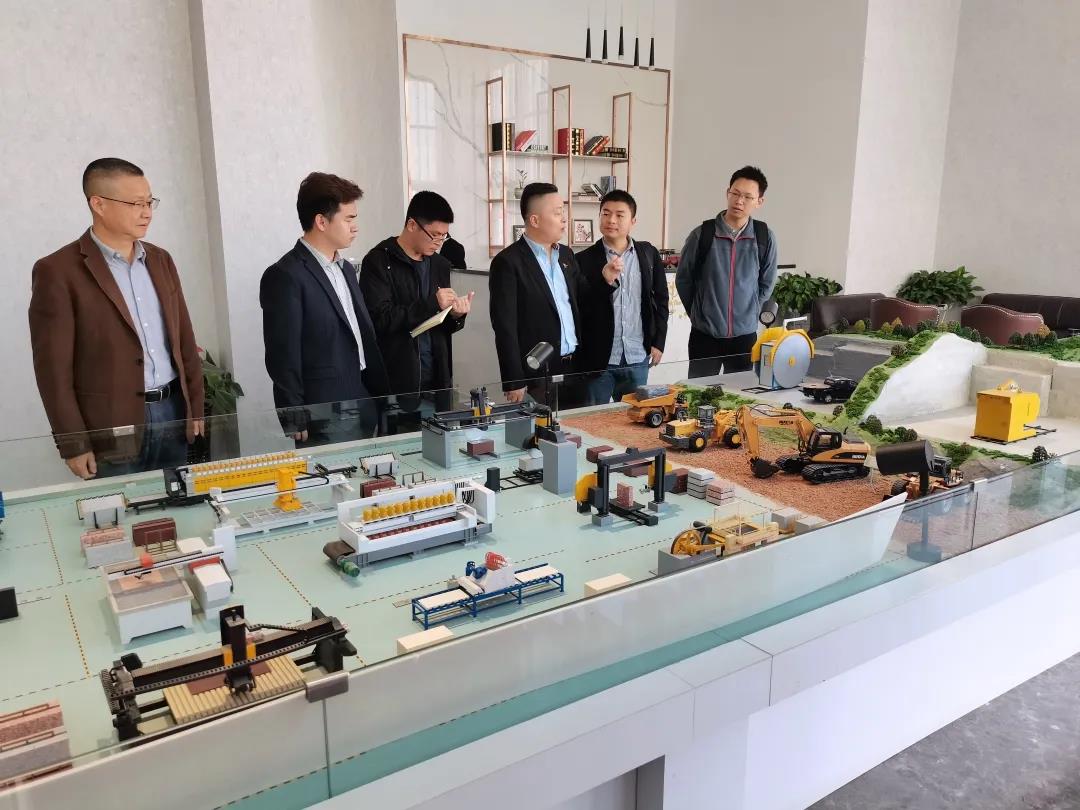 加強(qiáng)協(xié)同，西人馬專(zhuān)家團(tuán)隊(duì)走訪石材機(jī)械輔料產(chǎn)業(yè)聯(lián)合會(huì)！