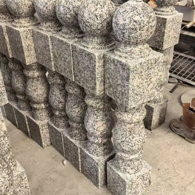 梨花白欄桿柱方圓結(jié)合的經(jīng)典范式